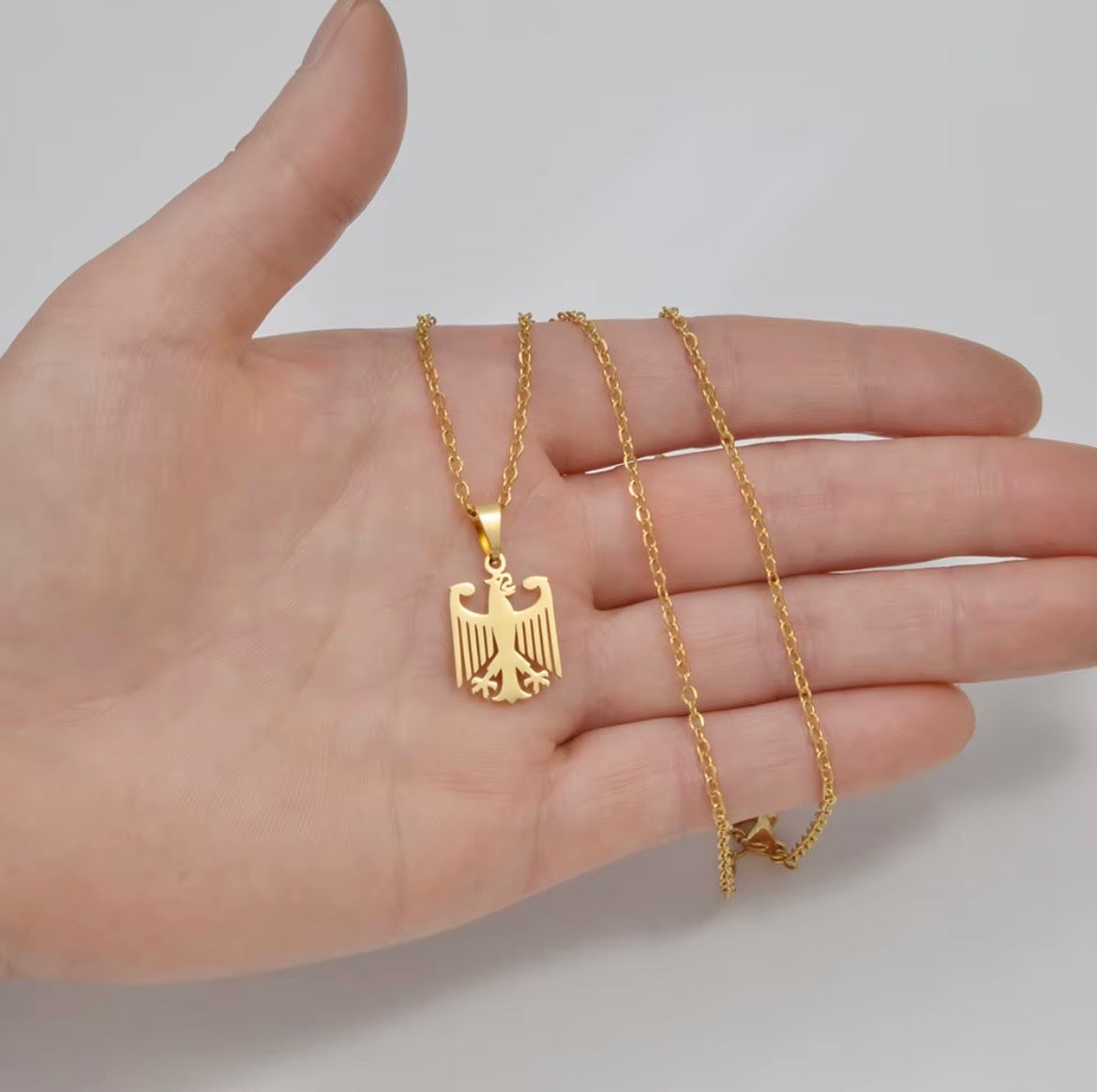Adler-Anhänger, mit Kette