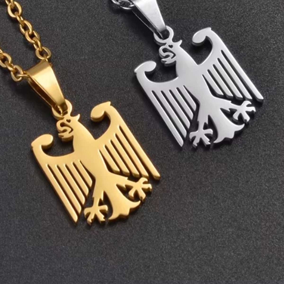 Adler-Anhänger, mit Kette